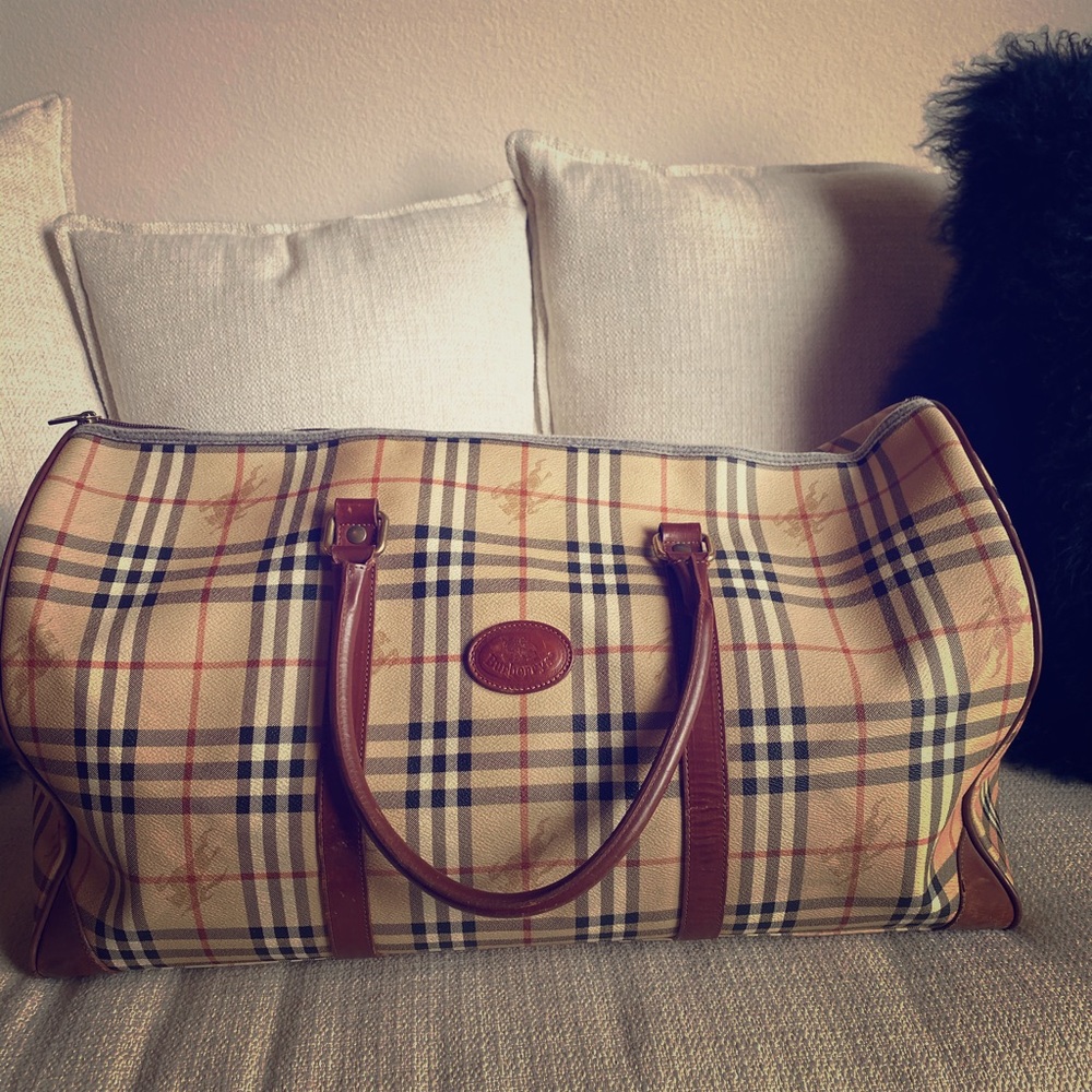 Burberry check duffel bag (Authentic)